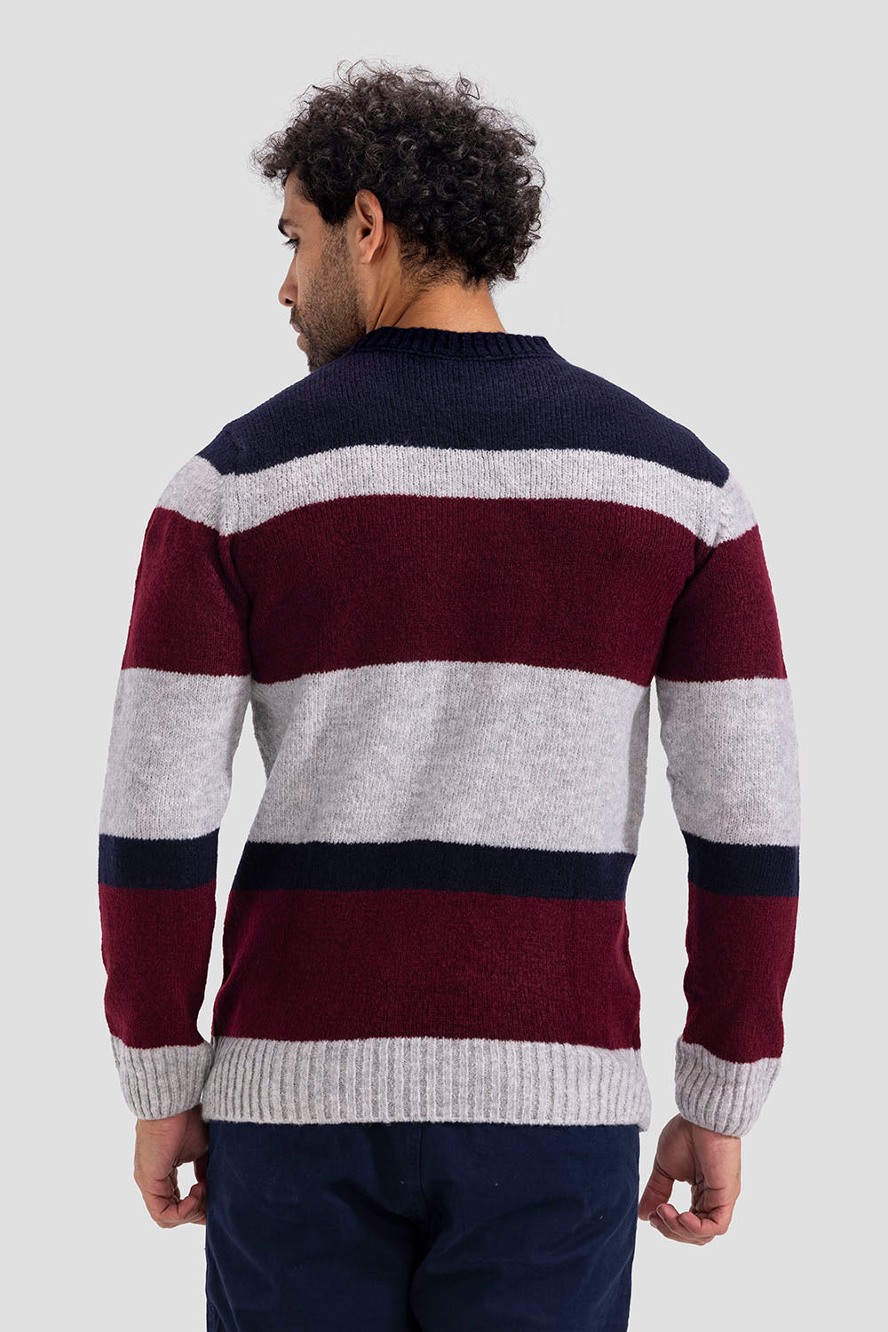 crew neck pullover