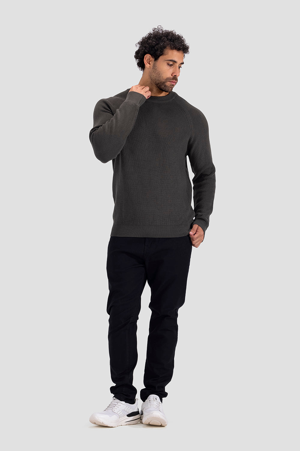 crew neck pullover
