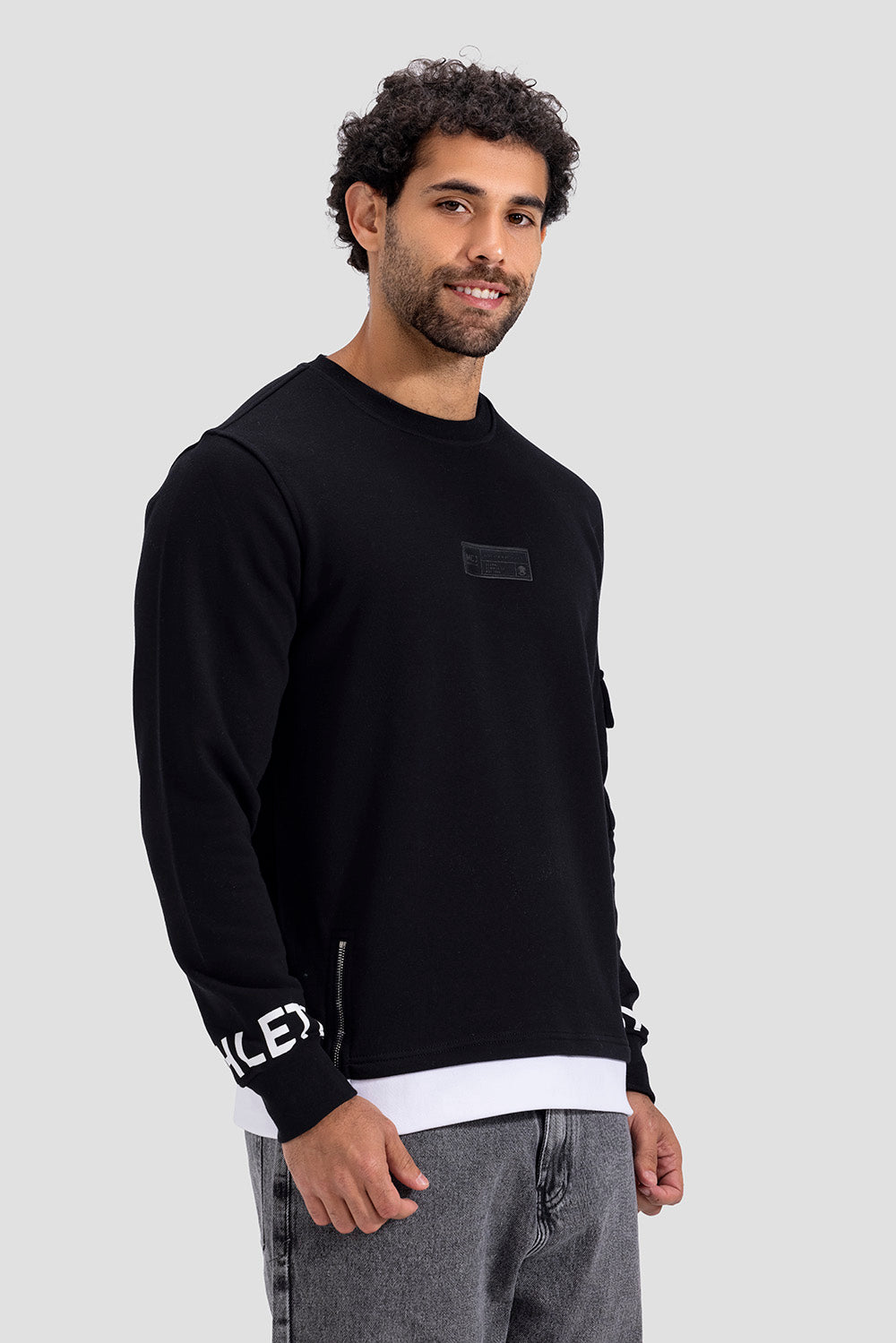 crew neck sweatshirt