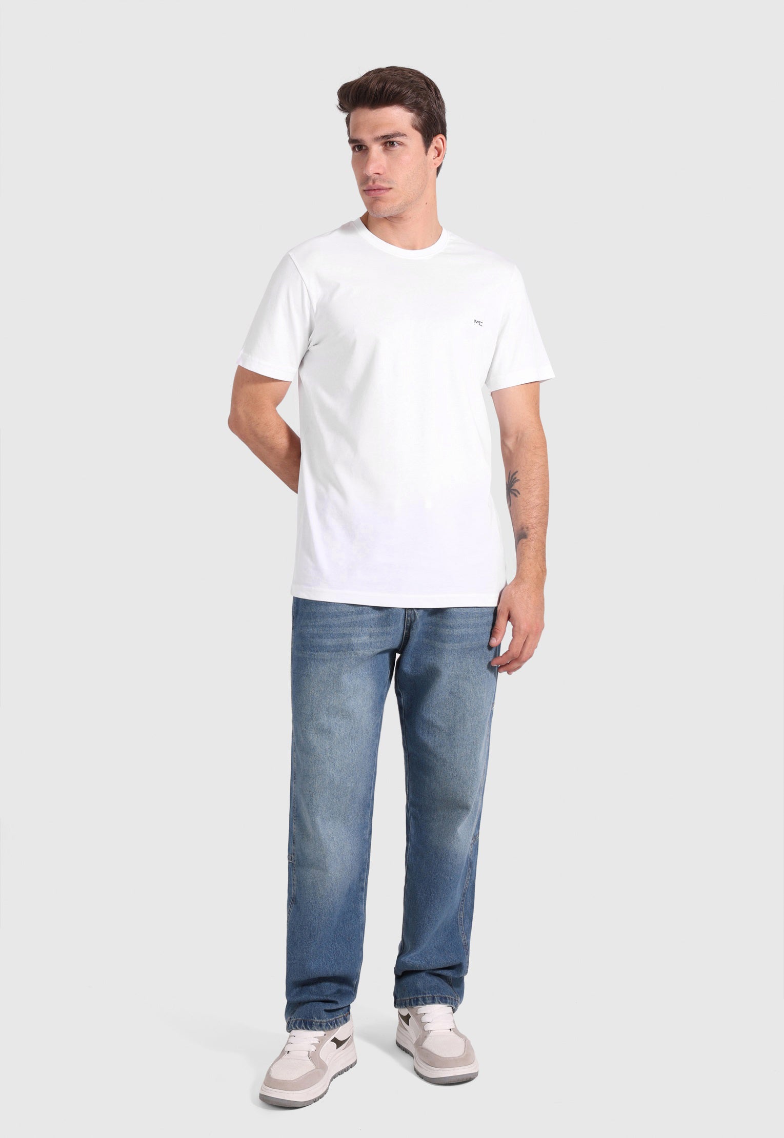 offwhite crew neck baisc t-shirt