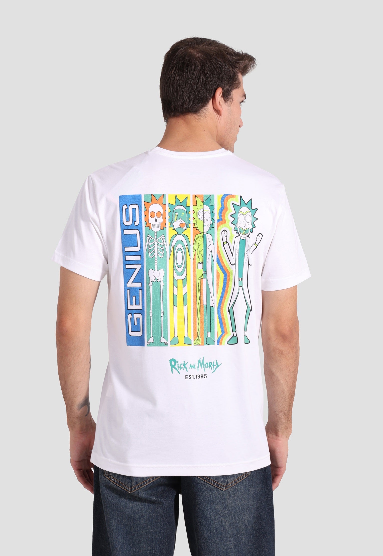 white crew neck pinted t-shirt