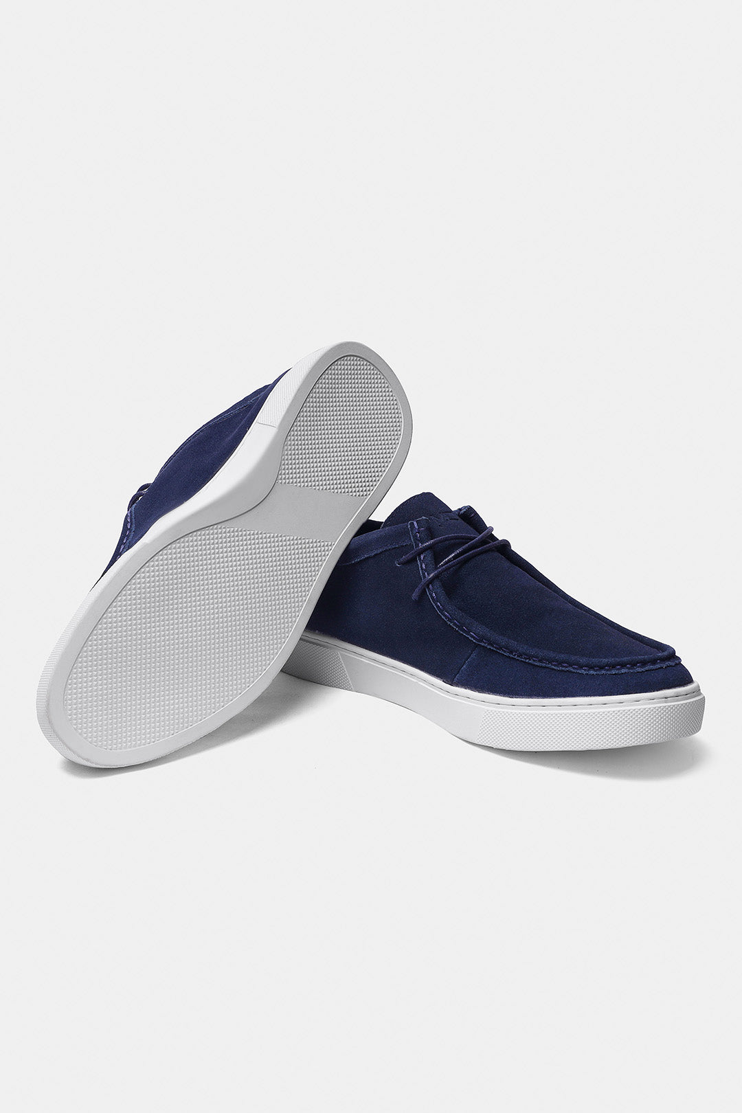 casual shoes