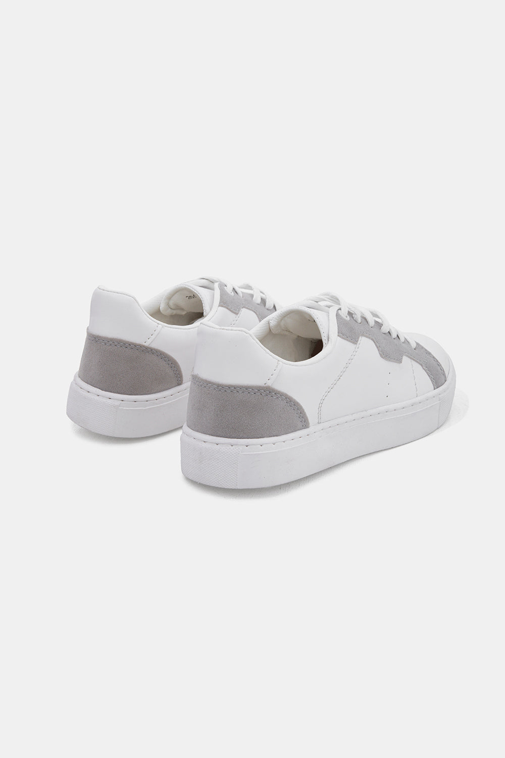 White Casual Sneaker