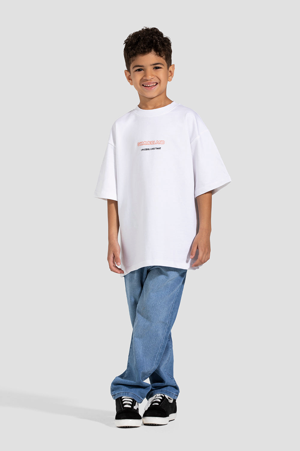 white crew neck t-shirt