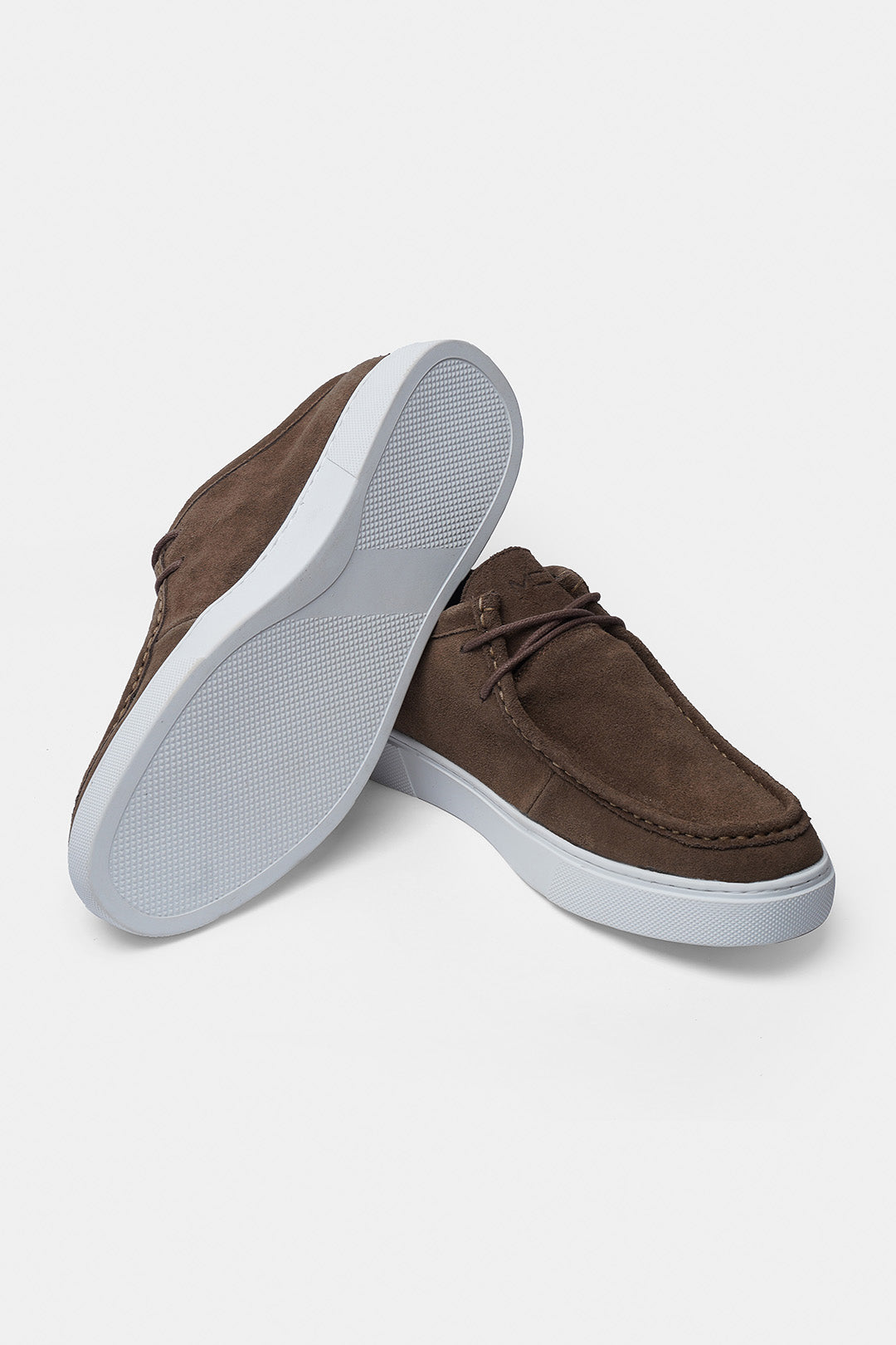 casual shoes