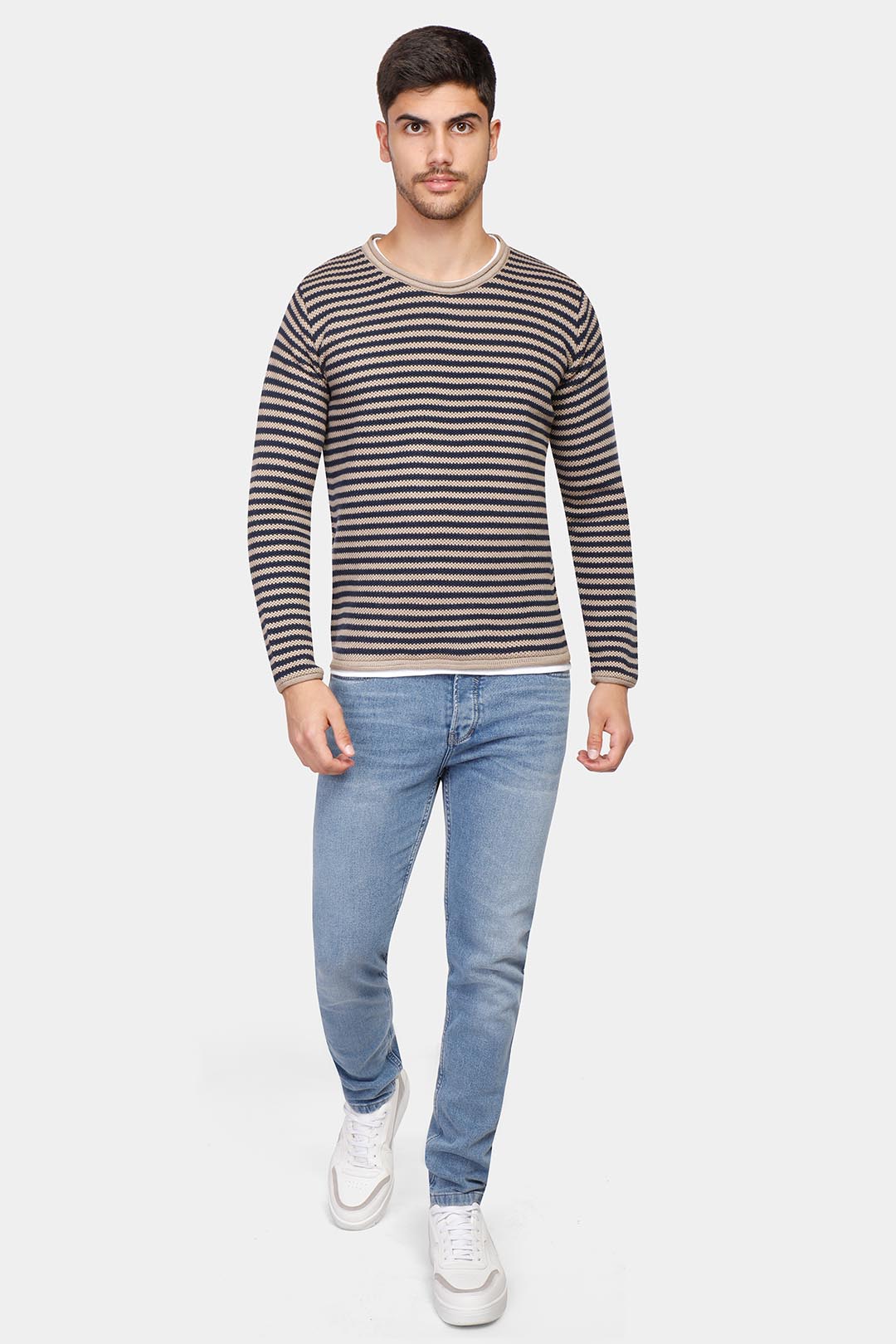 البيج طاقم الرقبة السترة