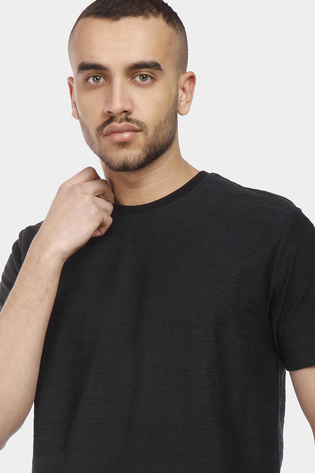 t-shirt black basic summer2024 outfit