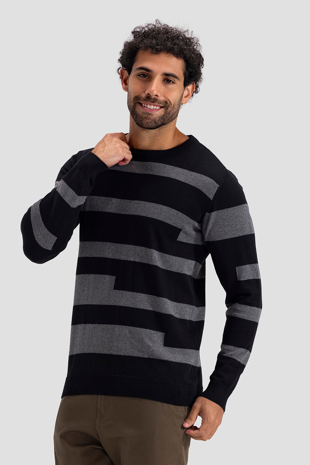 crew neck pullover