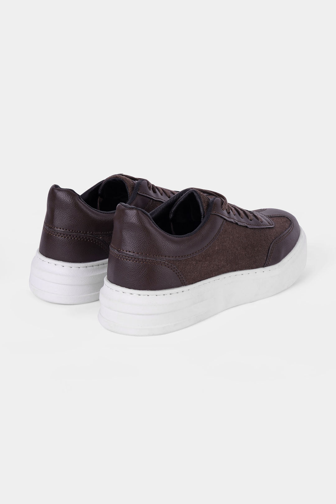 casual shoes