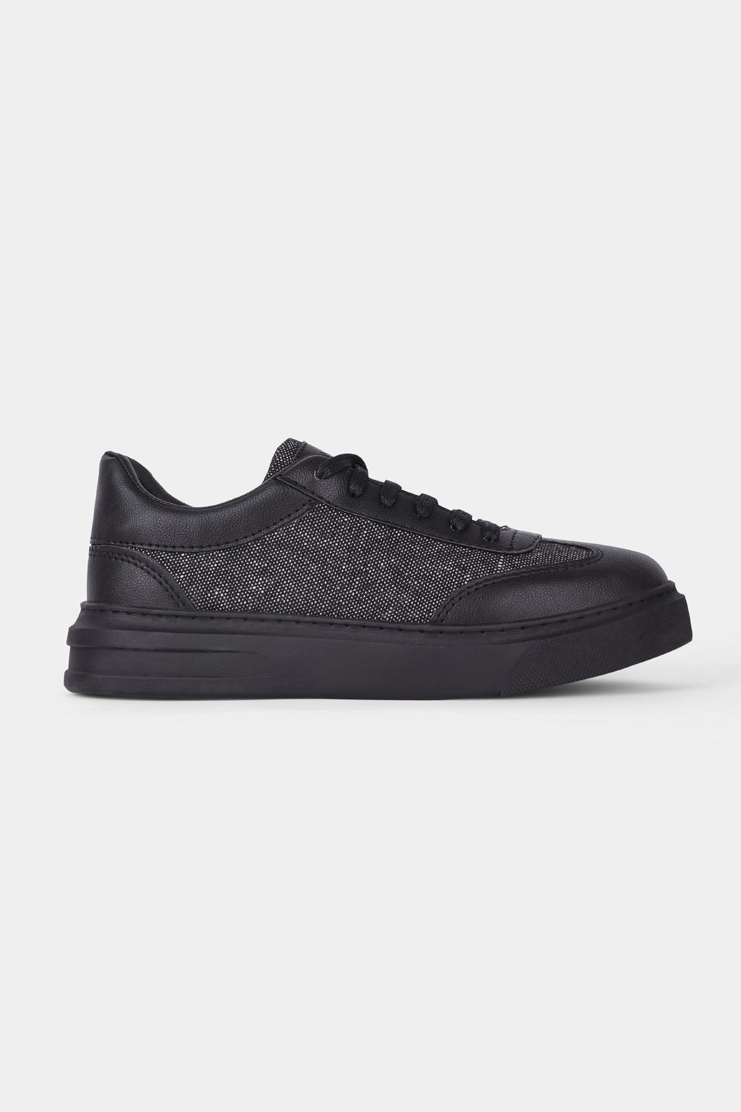 casual shoes