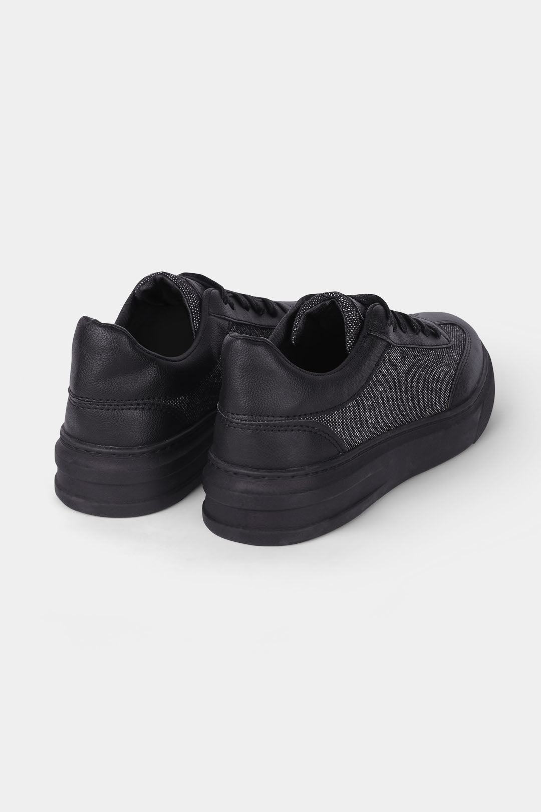 casual shoes