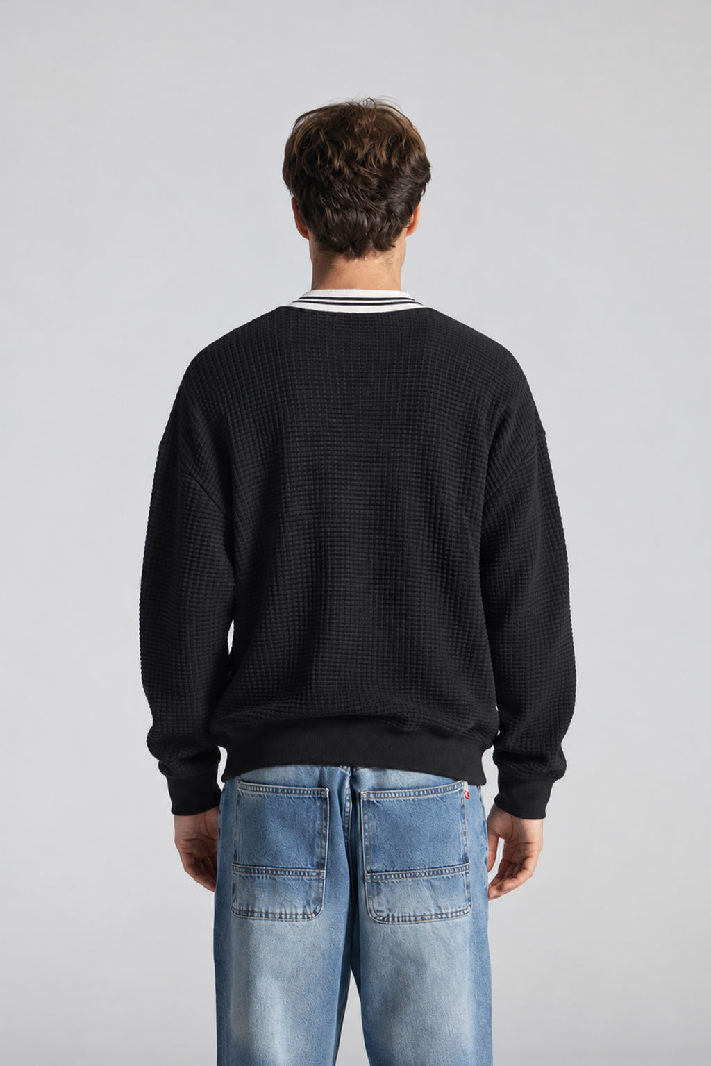 Printed V Neck Pullover