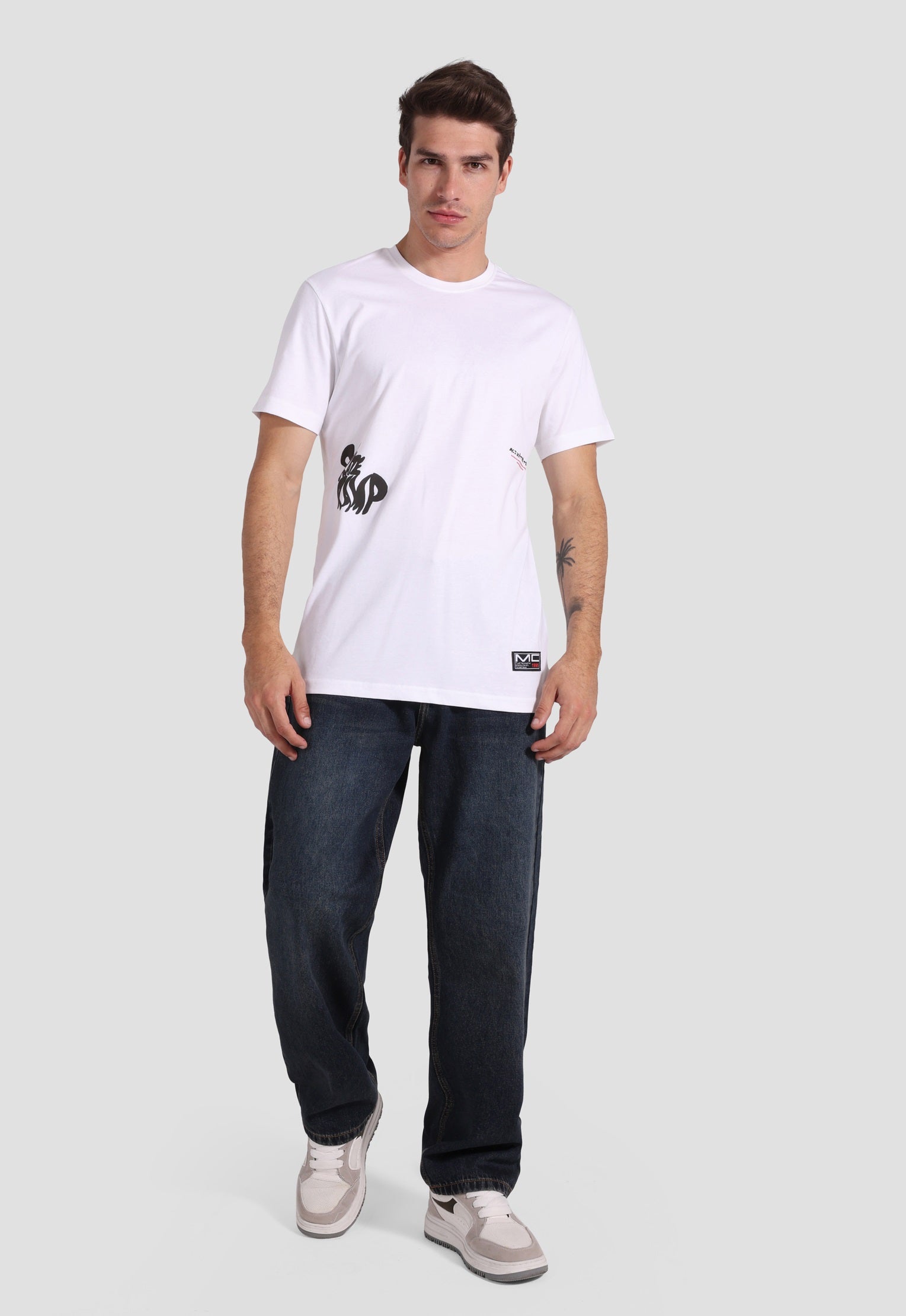 off-white crew neck printed t-shirt