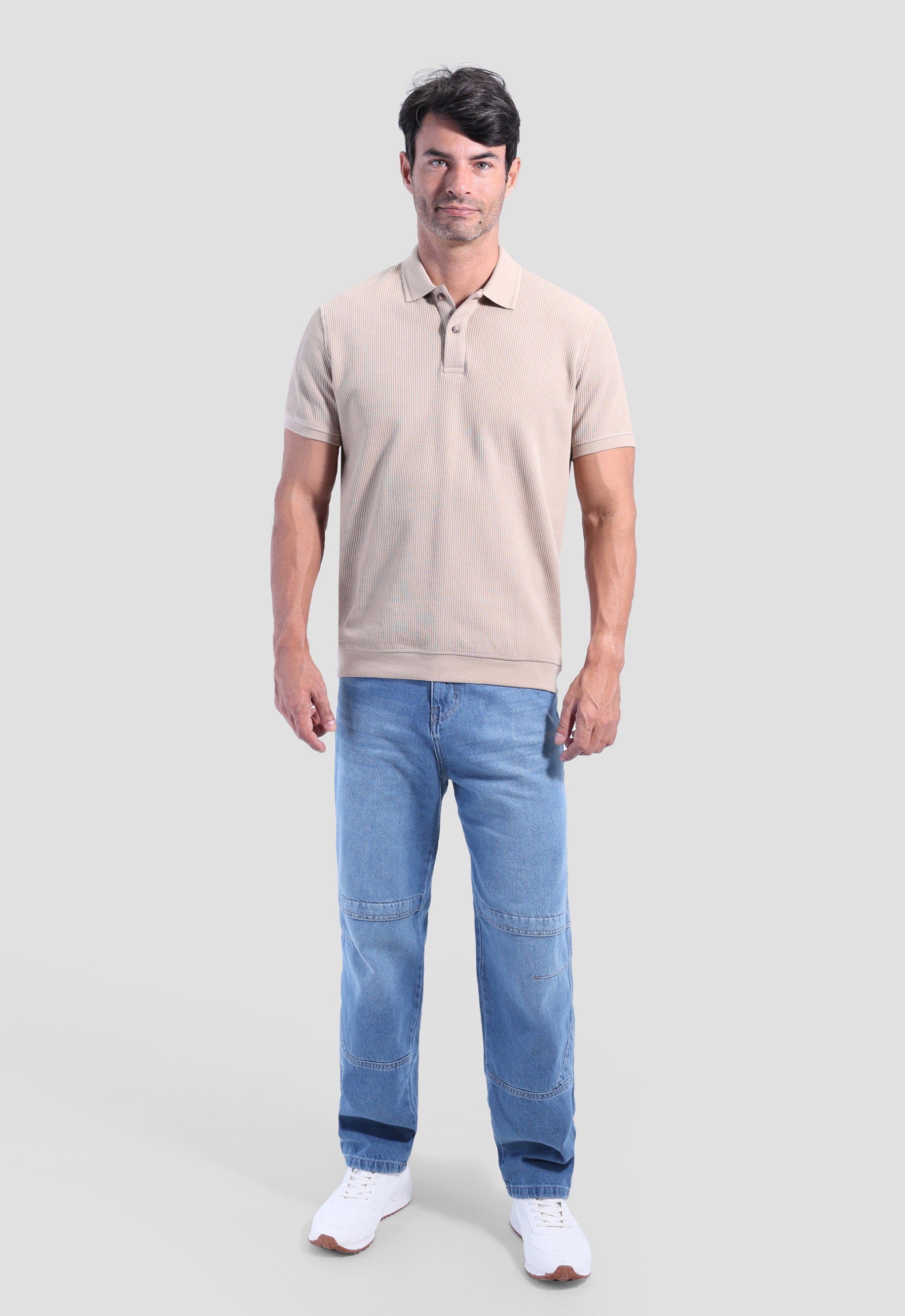 تيشيرت بولو بقصة عادية