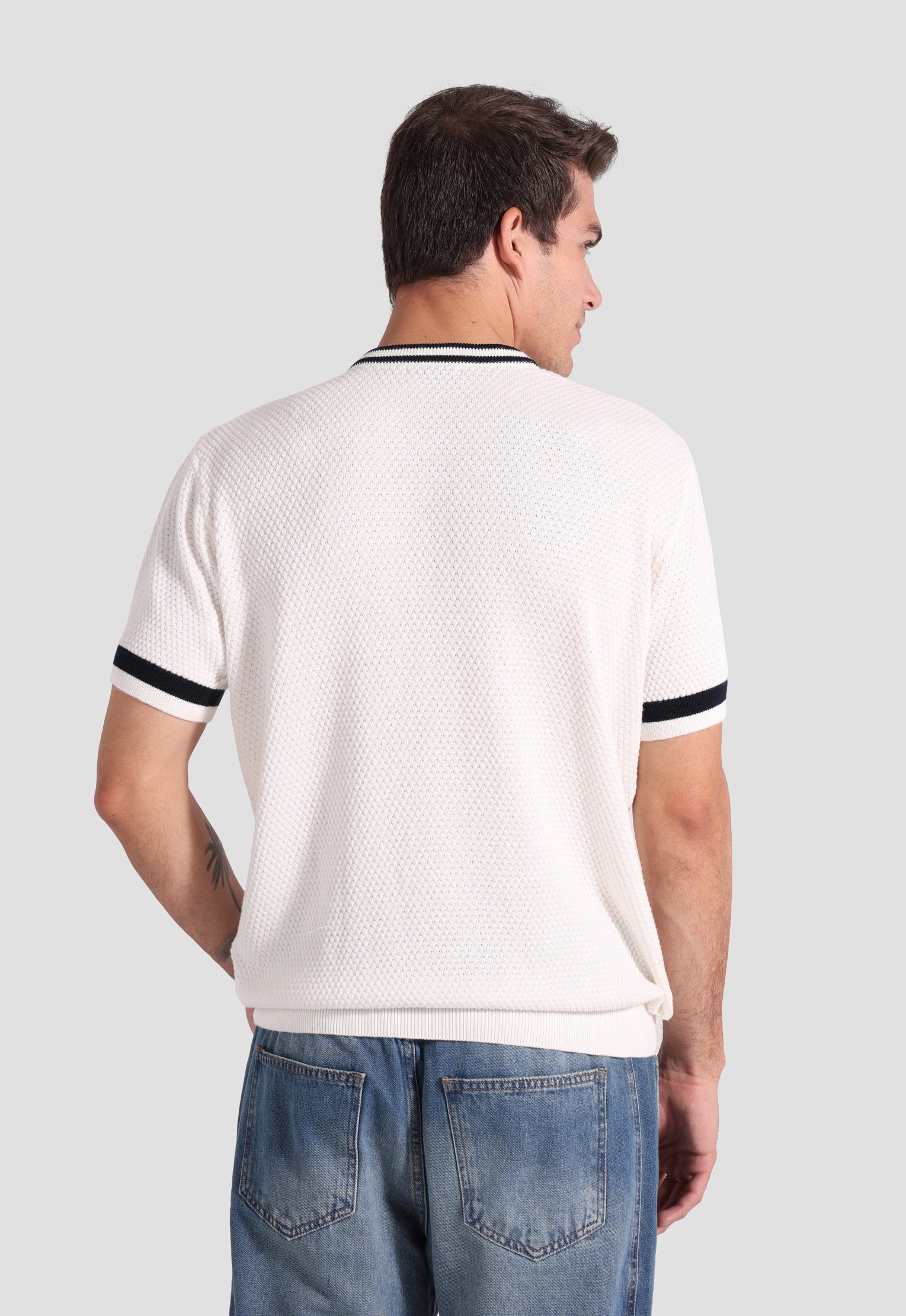 white crew neck knitted t-shirt