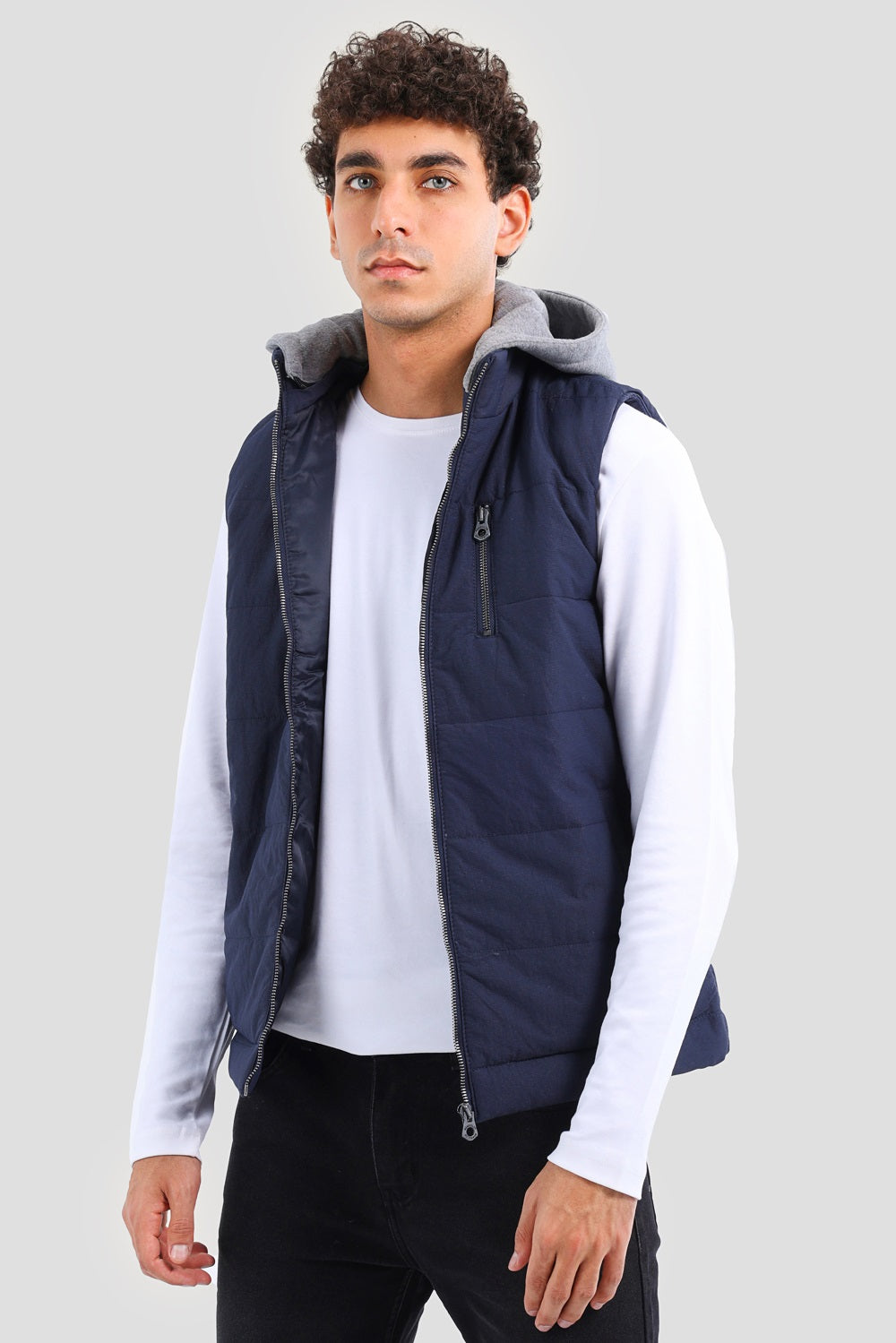 HOODED VEST