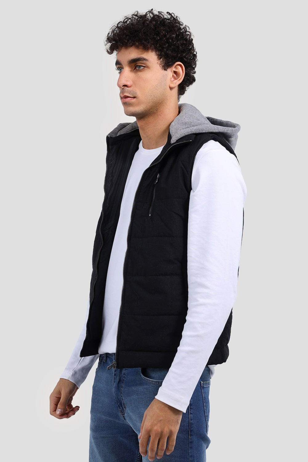 HOODED VEST