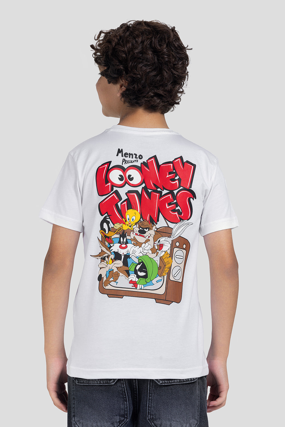 crew neck white t-shirt