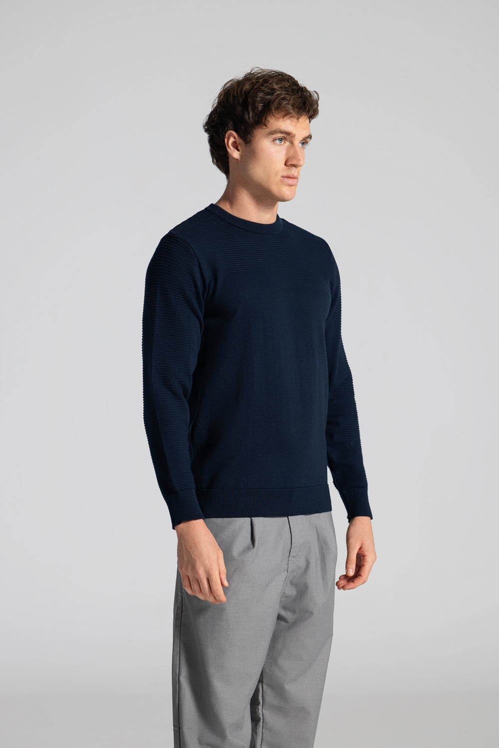 Basic crew Neck Pullover