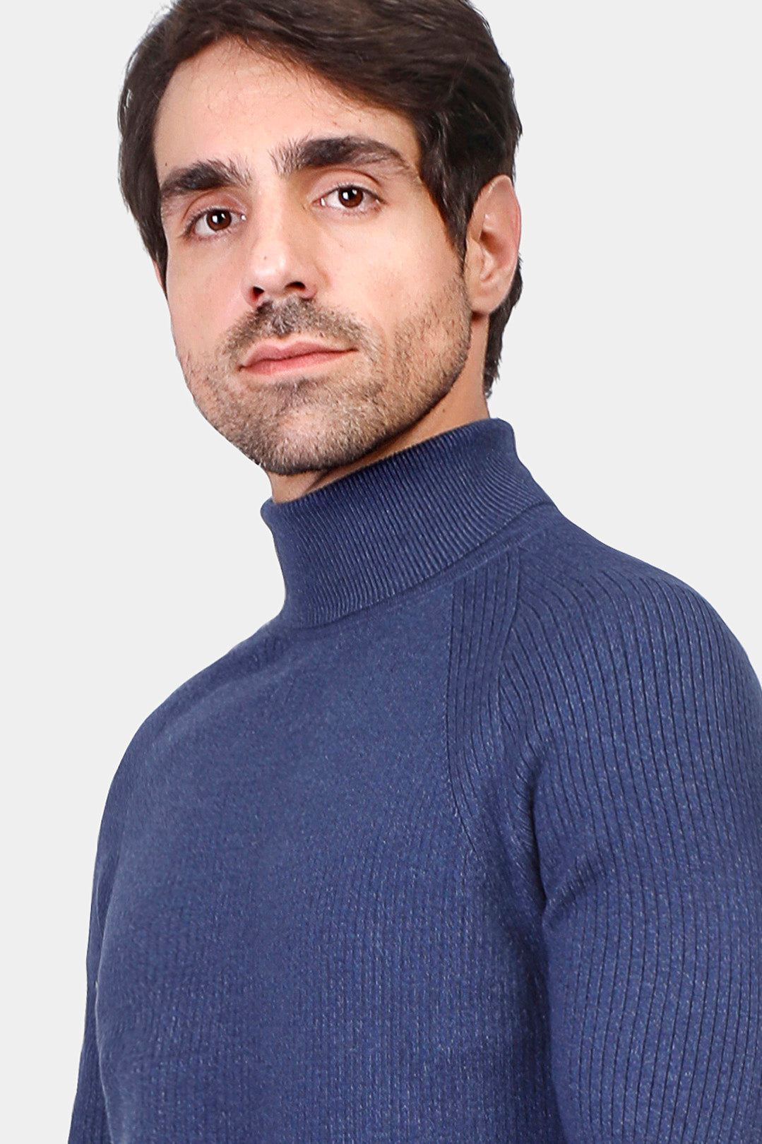 turtle neck slim fit pullover
