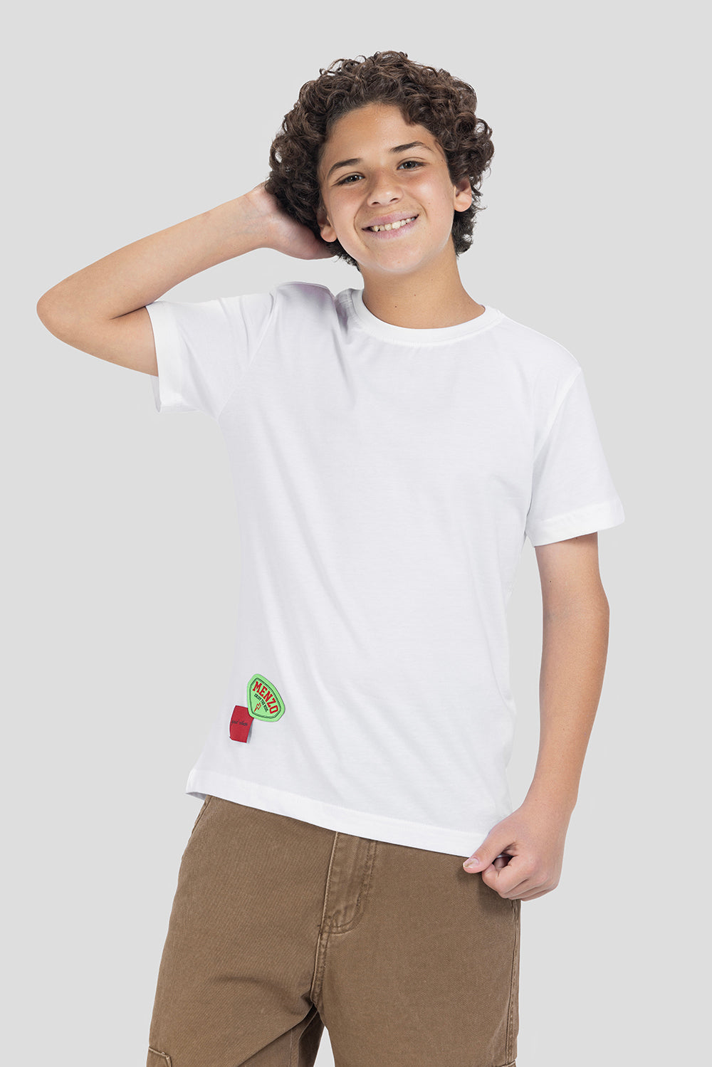 white crew neck t-shirt