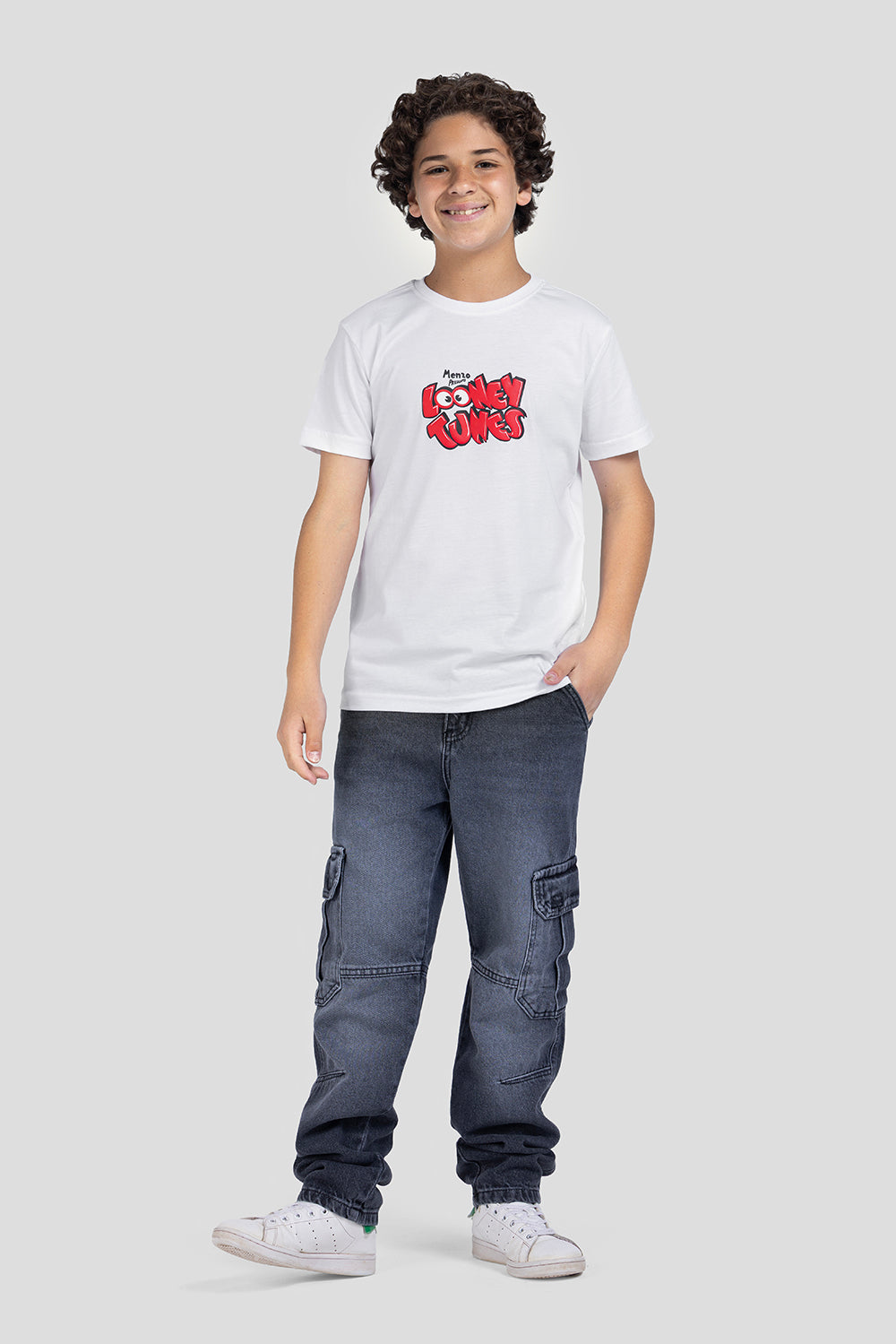 crew neck white t-shirt