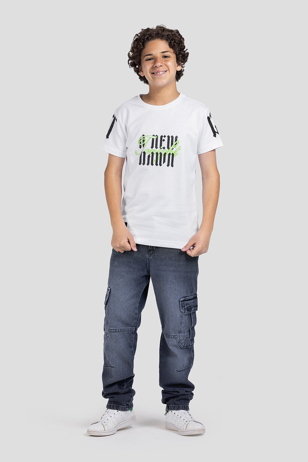 off white crew neck over size t-shirt